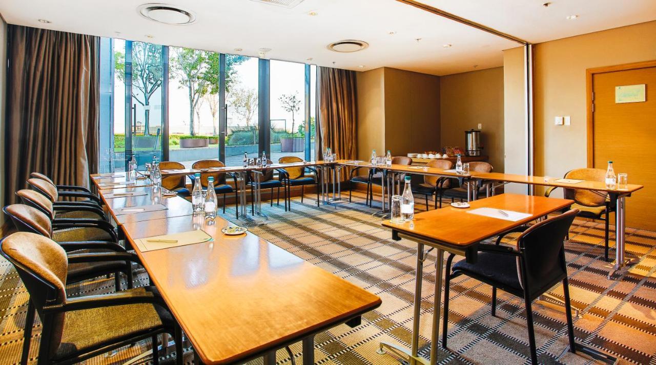 Rh Hotel Преторія Екстер'єр фото